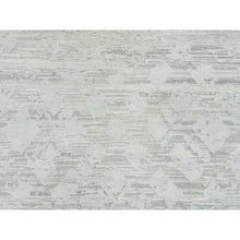 Load image into Gallery viewer, 8&#39;x8&#39; Ivory, Modern Design, Hand Spun Undyed Natural Wool, Hand Knotted, Round Oriental Rug FWR390888
