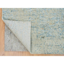 Load image into Gallery viewer, 5'10"x9' Gray With Touches Of Blue, Wool And Plant Based Silk, Modern Jacquard Hand Loomed, Soft To The Touch, Oriental Rug FWR391176