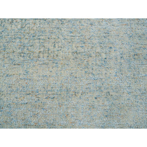 5'10"x9' Gray With Touches Of Blue, Wool And Plant Based Silk, Modern Jacquard Hand Loomed, Soft To The Touch, Oriental Rug FWR391176