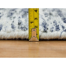 Load image into Gallery viewer, 6&#39;1&quot;x6&#39;1&quot; Blue And Ivory, Modern Striae Design Soft Pile, Pure Wool Hand Loomed, Square Oriental Rug FWR392622