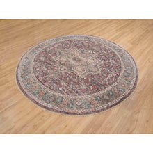 Load image into Gallery viewer, 8&#39;x8&#39; Light Burgundy, Vegetable Dyes, Soft Wool, Heriz Revival, Thick And Plush, Hand Knotted, Round Oriental Rug FWR393672