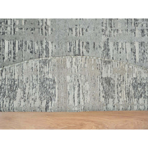10'1"x10'1" Dark Grey, Hand Spun Undyed Natural Wool, Hand Knotted, Modern Criss Cross Erased Design, Round Oriental Rug FWR393840
