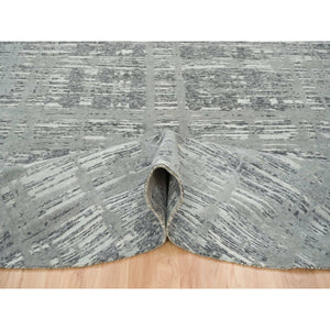 10'1"x10'1" Dark Grey, Hand Spun Undyed Natural Wool, Hand Knotted, Modern Criss Cross Erased Design, Round Oriental Rug FWR393840