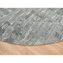 Load image into Gallery viewer, 10&#39;1&quot;x10&#39;1&quot; Dark Grey, Hand Spun Undyed Natural Wool, Hand Knotted, Modern Criss Cross Erased Design, Round Oriental Rug FWR393840