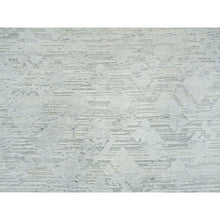 Load image into Gallery viewer, 6&#39;x9&#39;3&quot; Ivory And Light Grey, Modern Pattern, Hand Spun Undyed Natural Wool, Hand Knotted, Oriental Rug FWR393852