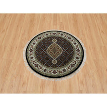 Load image into Gallery viewer, 3&#39;3&quot;x3&#39;3&quot; Obsidian Black, Tabriz Mahi With Fish Medallion Design, 175 Kpsi, Hand Knotted, Pure Wool, Unique Round Oriental Rug FWR394698