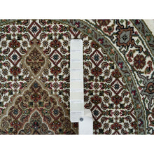 Load image into Gallery viewer, 3&#39;4&quot;x3&#39;4&quot; Porcelain White, 175 Kpsi, Pure Wool, Tabriz Mahi With Fish Medallion Design, Hand Knotted, Round Oriental Rug FWR394722