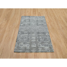 Load image into Gallery viewer, 3&#39;x5&#39;1&quot; Ash Gray, Modern Criss Cross Erased Design, Hand Spun Undyed Natural Wool, Hand Knotted, Oriental Rug FWR395766