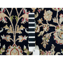 Load image into Gallery viewer, 6&#39;x6&#39; Midnight Blue, Soft Wool, Hand Knotted, Nain With All Over Flower Design, 250 Kpsi, Round Oriental Rug FWR395976