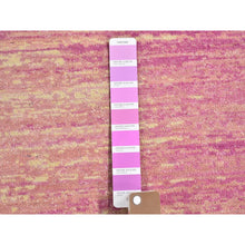 Load image into Gallery viewer, 6&#39;x6&#39; Pink Pure Wool Horizontal Ombre Design Thick And Plush Hand Knotted Round Oriental Rug FWR398994