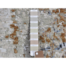 Load image into Gallery viewer, 2&#39;10&quot;x5&#39;1&quot; Abstract Design Wool And Silk Hi-low Pile Denser Weave Hand Knotted Gray Oriental Rug FWR399552