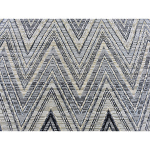 9'x9' Gray-blue Chevron Design Textured Wool And Pure Silk Hand Knotted Round Oriental Rug FWR400170