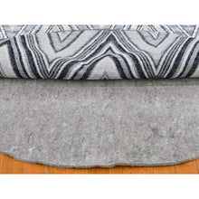 Load image into Gallery viewer, 9&#39;x9&#39; Gray-blue Chevron Design Textured Wool And Pure Silk Hand Knotted Round Oriental Rug FWR400170