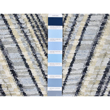 Load image into Gallery viewer, 9&#39;x9&#39; Gray-blue Chevron Design Textured Wool And Pure Silk Hand Knotted Round Oriental Rug FWR400170