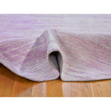 Load image into Gallery viewer, 9&#39;x9&#39; Pink Zero Pile Organic Wool Only Horizontal Ombre Design Hand Knotted Round Oriental Rug FWR400212