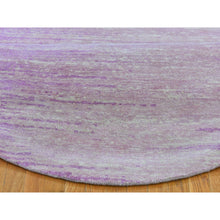 Load image into Gallery viewer, 9&#39;x9&#39; Pink Zero Pile Organic Wool Only Horizontal Ombre Design Hand Knotted Round Oriental Rug FWR400212