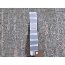 Load image into Gallery viewer, 6&#39;x6&#39; Hand Knotted Cardiac Design With Pastel Colors Textured Wool And Pure Silk Round Oriental Rug FWR400242