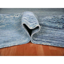 Load image into Gallery viewer, 8&#39;1&quot;x8&#39;1&quot; Pure Wool Horizontal Ombre Design Blue Oceanic Hand Knotted Square Oriental Rug FWR401106