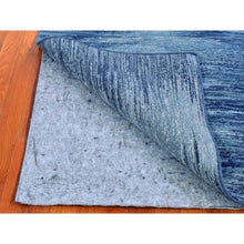 Load image into Gallery viewer, 3&#39;x5&#39;2&quot; Blue Oceanic Zero Pile Pure Wool Horizontal Ombre Design Hand Knotted Scatter Size Oriental Rug FWR401142