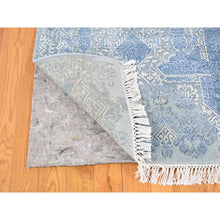 Load image into Gallery viewer, 9&#39;x12&#39;2&quot; Wool And Pure Silk Hand Knotted Blue Jewellery Design With Soft Colors Oriental Rug FWR401724