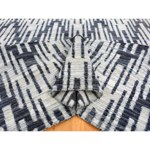 8'x10'1" Zig Zag Design Black And White Pure Silk And Textured Wool Extremely Durable Oriental Rug FWR401748