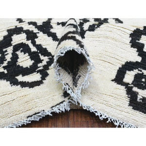9'10"x13'8" Ivory, Hand Knotted Boujaad Moroccan Berber Design With Criss Cross Pattern, Natural Dyes Soft Organic Wool, Oriental Rug FWR435696