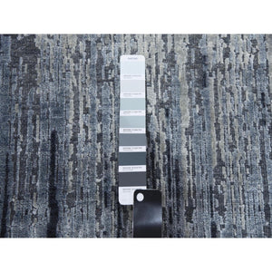 4'x6' Hand Knotted Gray Vertical Ombre Design Pure Silk with Textured Wool Oriental Rug FWR450168