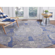 Load image into Gallery viewer, 10&#39;1&quot;x10&#39;1&quot; Blue Wool And Pure Silk Jewellery Design  Hand Knotted Oriental Round Rug FWR450534