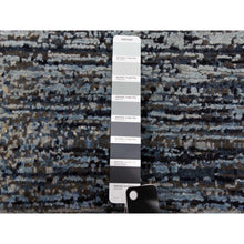 Load image into Gallery viewer, 8&#39;2&quot;x8&#39;2&quot; Blue Oceanic Wool And Pure Silk Horizontal Ombre Design Hand Knotted Oriental Square Rug FWR450588