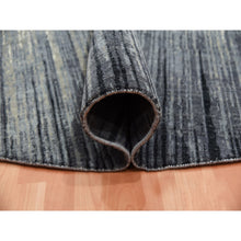 Load image into Gallery viewer, 9&#39;x9&#39;1&quot; Gray And Black Ombre Design Pure Wool Densely Woven Hand Knotted Modern Round Oriental Rug FWR450852