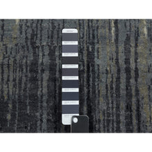 Load image into Gallery viewer, 6&#39;x6&#39; Gray And Black Densely Woven Hand Knotted Modern Ombre Design Pure Wool Round Oriental Rug FWR450888