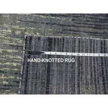 Load image into Gallery viewer, 6&#39;1&quot;x9&#39;2&quot; Gray And Black, Modern Ombre Design Densely Woven, Pure Wool Hand Knotted, Oriental Rug FWR451092