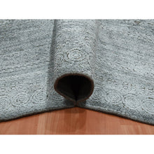 Load image into Gallery viewer, 8&#39;10&quot;x8&#39;10&quot; Gray, Plant Based Silk, Transitional Design Raised Pattern Hand Knotted, Square Oriental Rug FWR451338