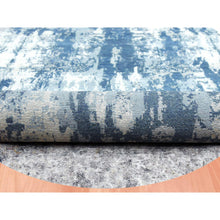 Load image into Gallery viewer, 9&#39;x9&#39; Oceanic Blue, Hand Knotted Abstract Design, Hi-low Pile Pure Silk And Wool, Round Oriental Rug FWR451758