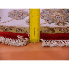 Load image into Gallery viewer, 8&#39;x8&#39; Red Dahlia And Chantilly Lace White, Wool And Silk, Hand Knotted, Rajasthan Design, Thick And Plush, All Over Leaf Pattern, Oriental Round Rug FWR452124
