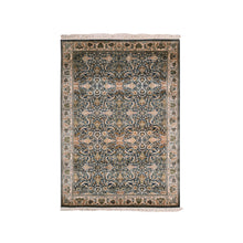 Load image into Gallery viewer, fine wool rugs