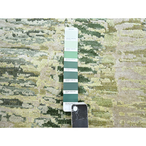 3'1"x5'3" Greener Pastures, Crocodile Safari Design, Lush and Plush, 100% Silk, Hand Knotted, Oriental Rug FWR452868