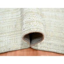 Load image into Gallery viewer, 9&#39;x12&#39;4&quot; Shades Of Ivory, Gradation Design, Modern, Textured Wool &amp; Pure Silk, Hand Knotted, Oriental Rug FWR453030
