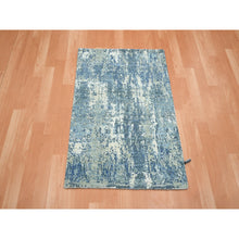 Load image into Gallery viewer, 2&#39;1&quot;x3&#39; Stone Blue, Abstract Design, Denser Weave, Hi-low Pile, Wool And Real Silk, Hand Knotted, Mat, Oriental Rug FWR453228