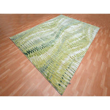 Load image into Gallery viewer, 9&#39;x12&#39;2&quot; Shades of Green, Crocodile Safari Design, 100% Silk, Densely Woven, Hand Knotted, Oriental Rug FWR453306