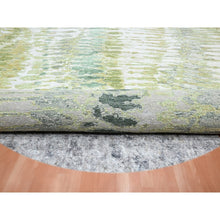 Load image into Gallery viewer, 8&#39;x8&#39; Swamp Green, Crocodile Safari Design, 100% Silk, Lush And Plush, Hand Knotted, Round, Oriental Rug FWR453348