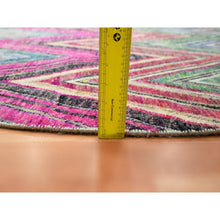 Load image into Gallery viewer, 11&#39;9&quot;x11&#39;9&quot; Fuscia Pink, Colorful Chevron Design, Hand Knotted, Sari Silk with Textured Wool, Round, Oriental Rug FWR453402