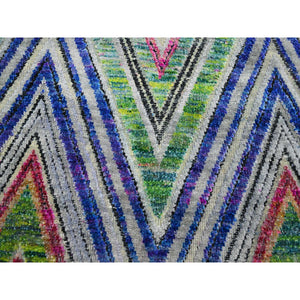 9'10"x9'10" Hot Pink, Colorful Chevron Design, Hand Knotted, Sari Silk with Textured Wool, Round, Oriental Rug FWR453408