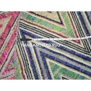 9'10"x9'10" Hot Pink, Colorful Chevron Design, Hand Knotted, Sari Silk with Textured Wool, Round, Oriental Rug FWR453408