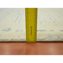 Load image into Gallery viewer, 8&#39;x9&#39;9&quot; Pristine White, Modern Design With Textured Weave, 100% Wool, Tone On Tone, Hand Knotted, Oriental Rug FWR453840