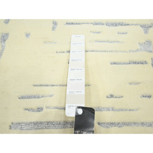 5'x7' Linen White, Modern Design with Textured Weave, Tone on Tone, Hand Knotted, Pure Wool, Oriental Rug FWR453876