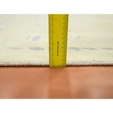 Load image into Gallery viewer, 5&#39;x7&#39; Linen White, Modern Design With Textured Weave, Tone On Tone, Hand Knotted, Pure Wool, Oriental Rug FWR453876