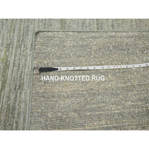 4'x6'1" Laurel Green, Hand Knotted, Plain Solid Design, Soft To The Touch, Pure Silk, Oriental Rug FWR453930