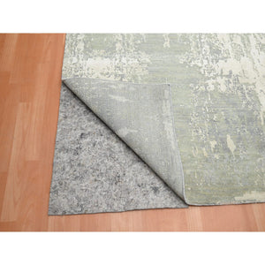 9'x12' Misty Gray, Modern Abstract Design with Soft Colors, Wool and Pure Silk, Hand Knotted, Oriental Rug FWR454068