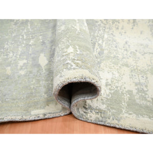 9'x12' Misty Gray, Modern Abstract Design with Soft Colors, Wool and Pure Silk, Hand Knotted, Oriental Rug FWR454068